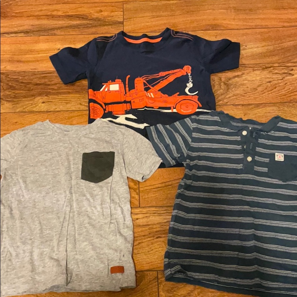 7 for all mankind sz 5 tshirt bundle (2 shirts)